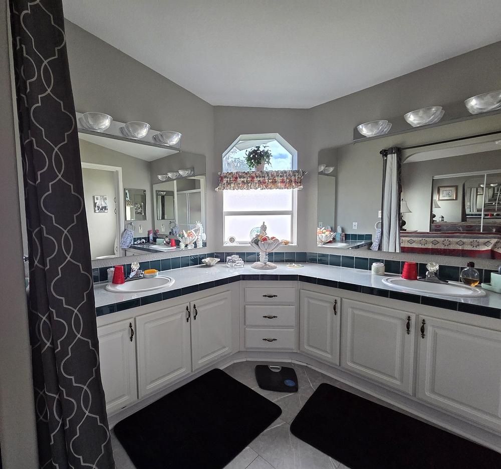 1999 Skyline Mobile Home for Sale - double wide - in Auburndale, FL - photo 6 of 12