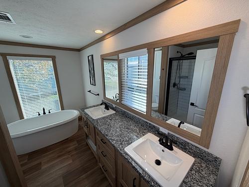 2022 Lizzie TX, PASADENA - 2022 LIZZIE multi section for sale. for Sale - double wide - in Pasadena, TX - photo 9 of 9