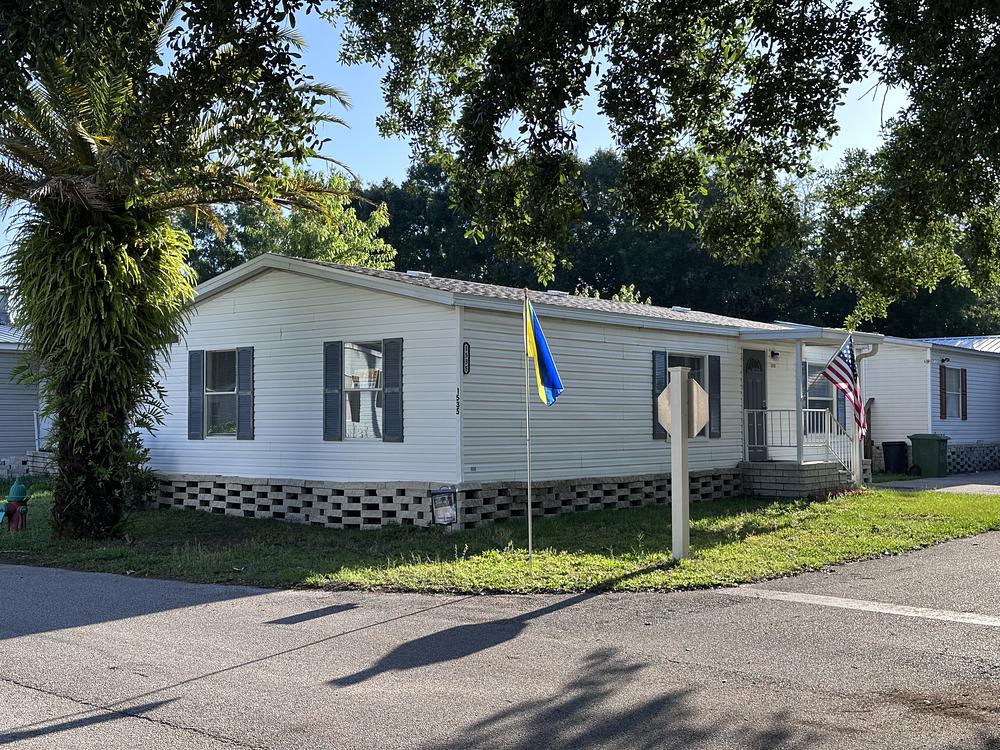 1995 Mobile Home for Sale - double wide - in Orlando, FL - photo 11 of 12