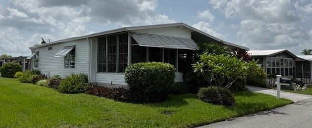 1993 Flee Mobile Home for Sale — 1 / 12