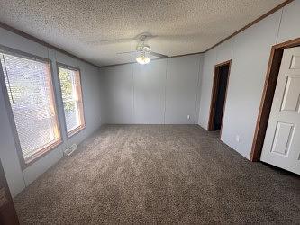 1996 Four Seasons Mobile Home for Sale - double wide - in Jackson, MI - photo 6 of 12