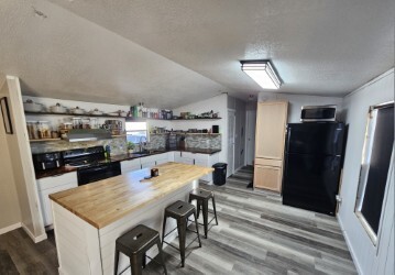 2001 Redman Mobile Home for Sale - double wide - in Austin, TX - photo 5 of 10