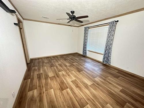2022 Lizzie TX, PASADENA - 2022 LIZZIE multi section for sale. for Sale - double wide - in Pasadena, TX - photo 8 of 9