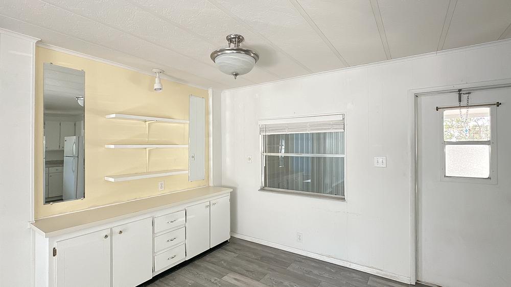 1983 Palm Harbor Mobile Home for Sale - single wide - in Lady Lake, FL - photo 6 of 12