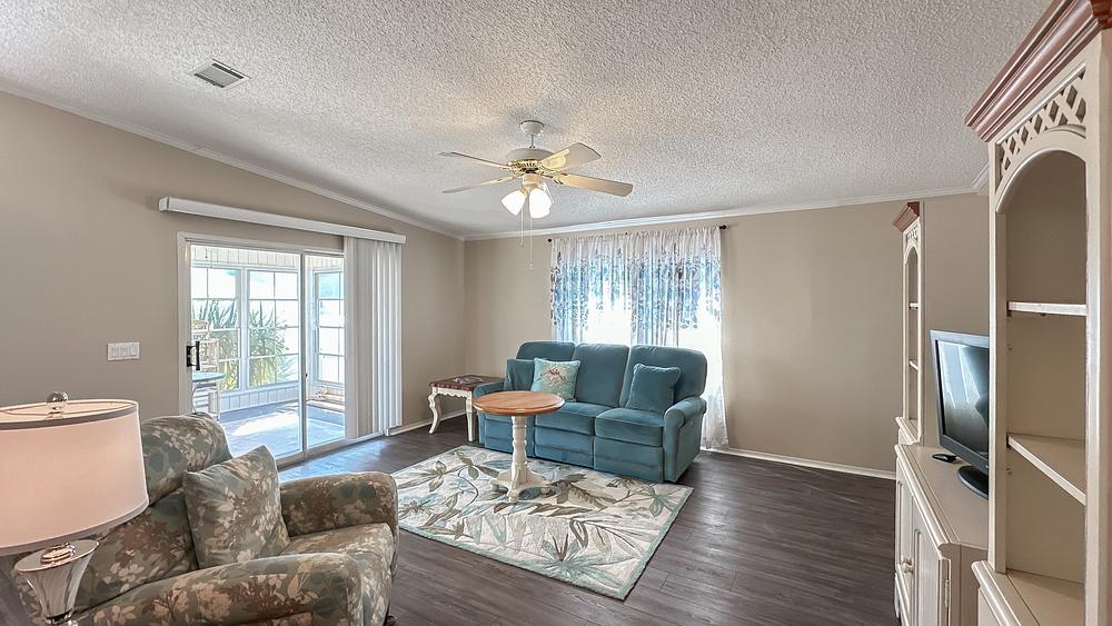 1994 Chan Mobile Home for Sale - single wide - in Lady Lake, FL - photo 8 of 12