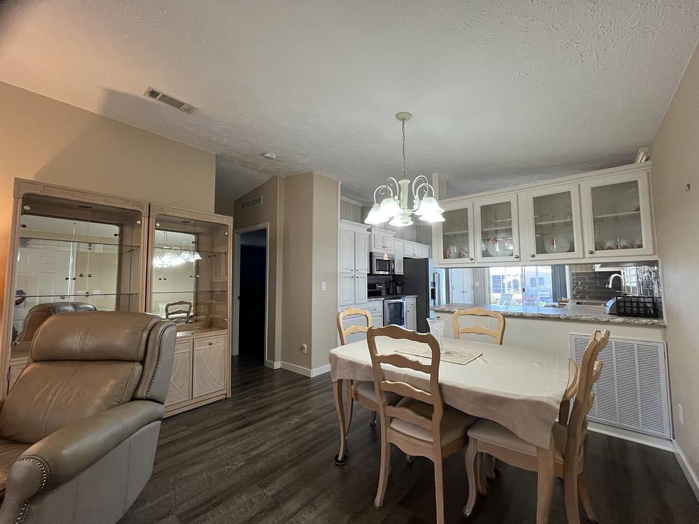 2005 Mobile Home for Sale - single wide - in North Fort Myers, FL - photo 5 of 12