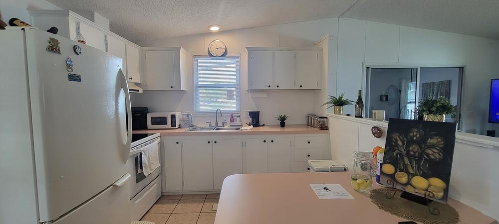 1990 Fle Mobile Home for Sale - single wide - in Orlando, FL - photo 6 of 12