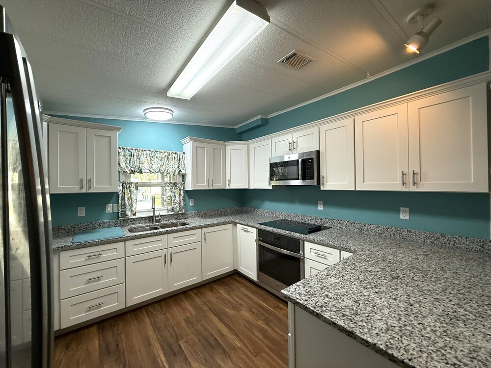1986 Nobility Mobile Home for Sale - double wide - in Ocala, FL - photo 3 of 12