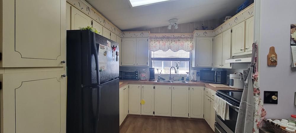 1984 Barr Mobile Home for Sale - single wide - in Orlando, FL - photo 6 of 12