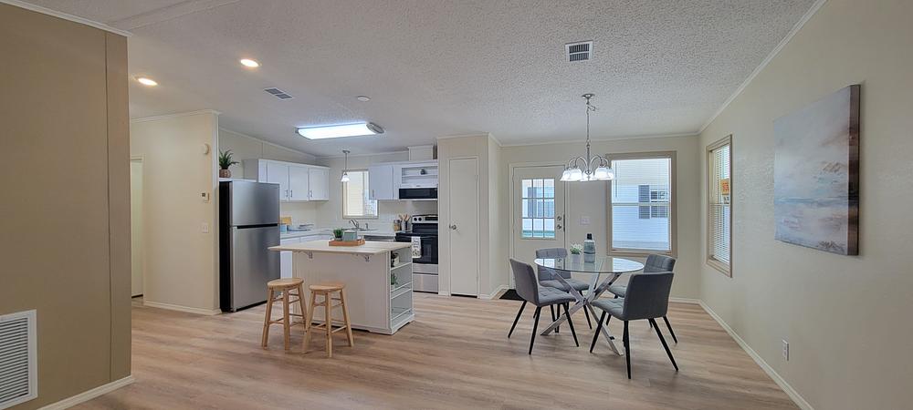 1993 Broo Mobile Home for Sale - single wide - in Orlando, FL - photo 9 of 12