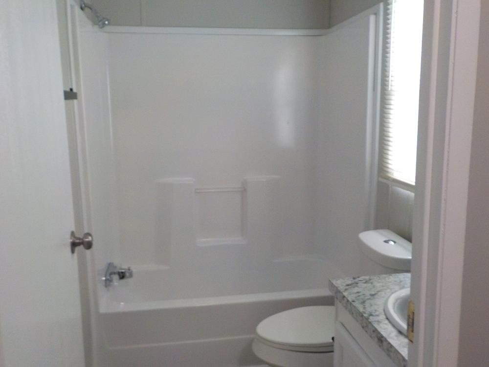 2002 Hbos Mfg Lp Mobile Home for Sale - double wide - in San Antonio, TX - photo 9 of 12