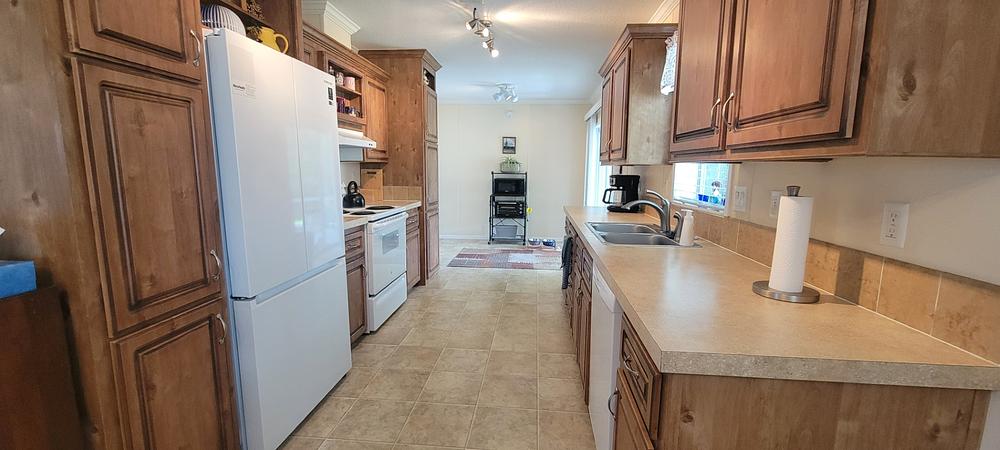 2015 Mobile Home for Sale - double wide - in Orlando, FL - photo 6 of 12