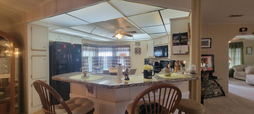 1992 Glen Mobile Home for Sale - double wide - in Orlando, FL - photo 6 of 12