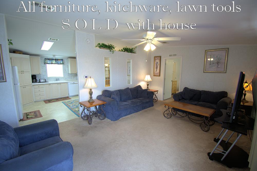 2004 Hmmt Mobile Home for Sale - double wide - in Davenport, FL - photo 5 of 12