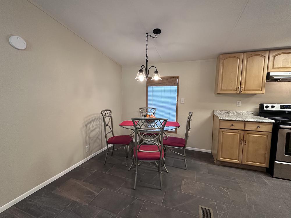 1997 King Mobile Home for Sale - single wide - in Orlando, FL - photo 5 of 12