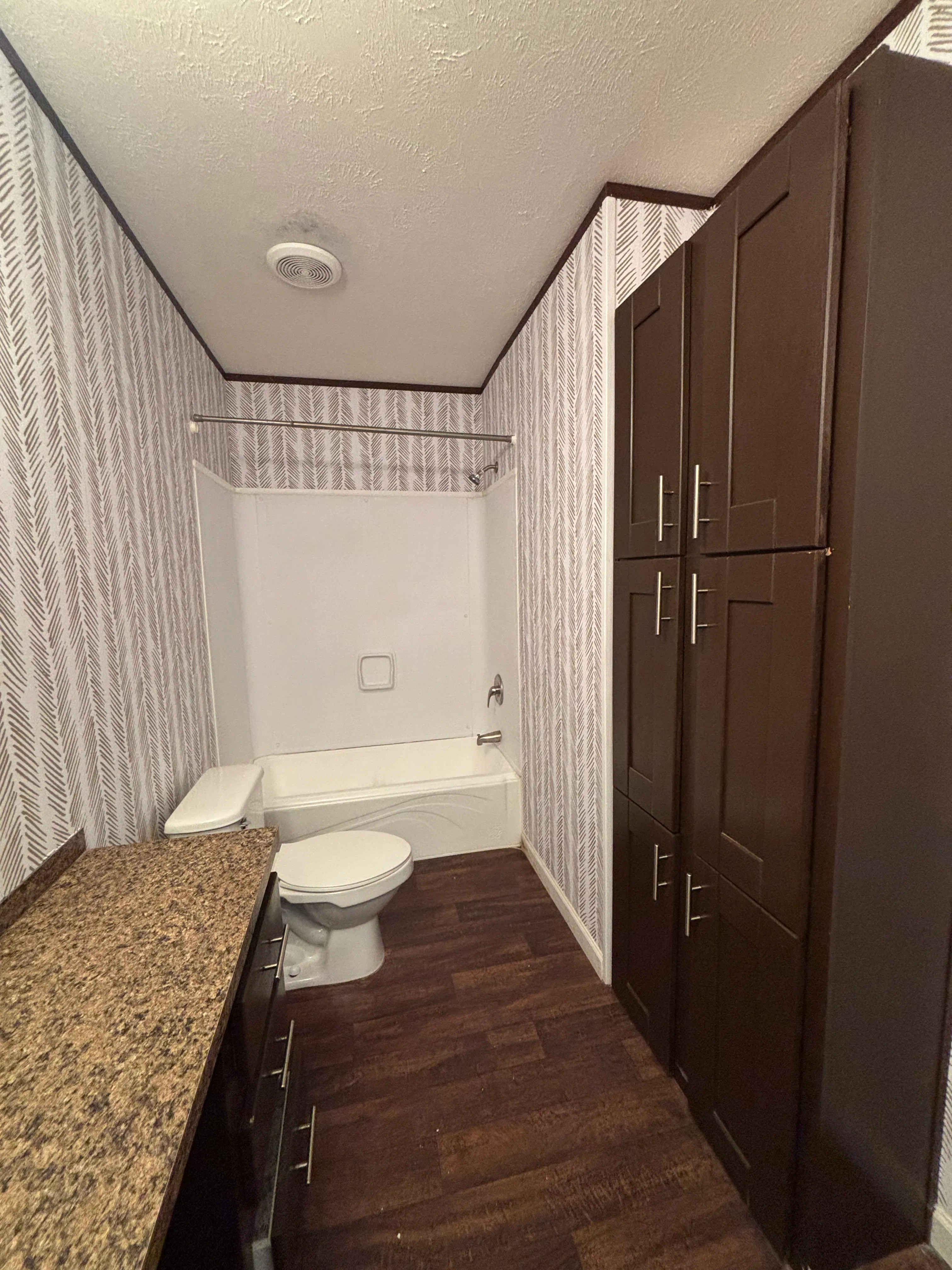 11804 Comfrey Street — 1 / 12