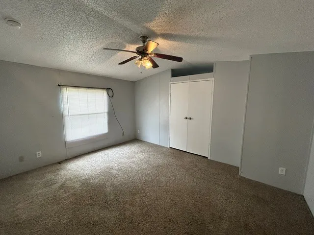 5020 Shoreline Circle W #29 - double wide - in Fort Worth, TX - photo 4 of 6