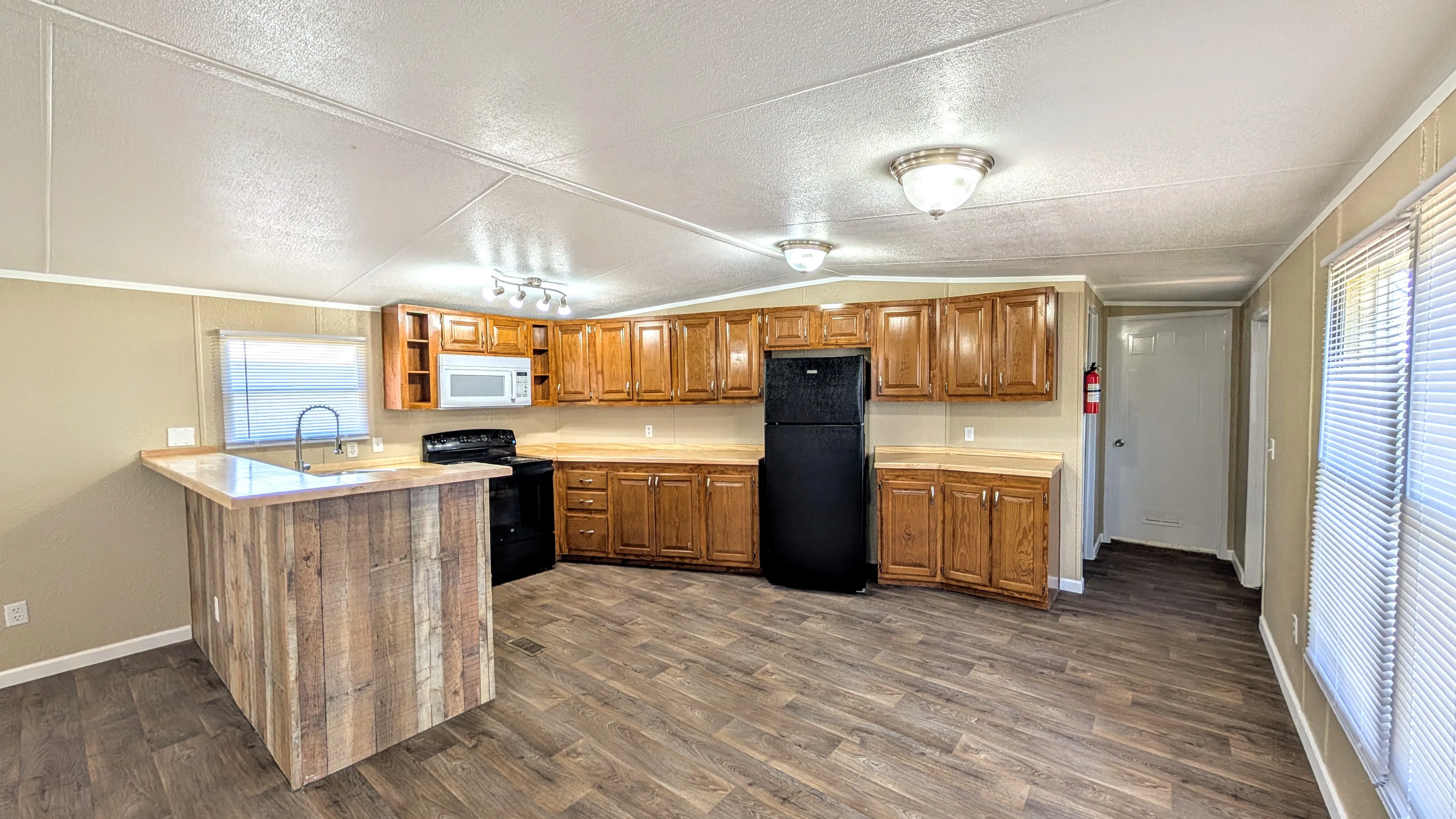 5429 Wilbarger Street #41 - double wide - in Fort Worth, TX - photo 4 of 10