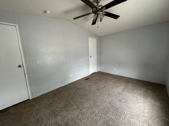 5020 Shoreline Circle W #29 - double wide - in Fort Worth, TX - photo 5 of 6