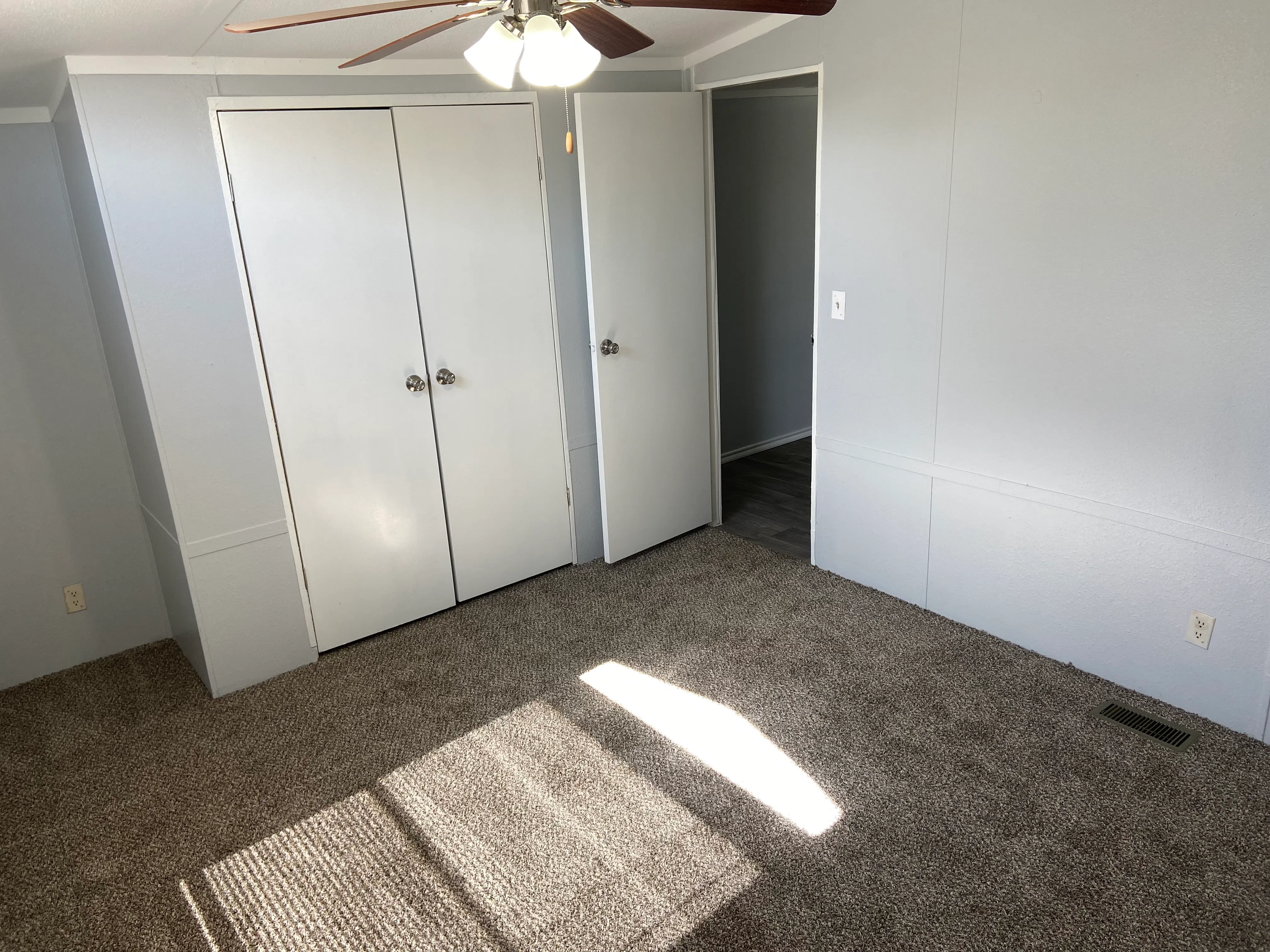 5703 Shoreline Circle N #8 - double wide - in Fort Worth, TX - photo 6 of 12