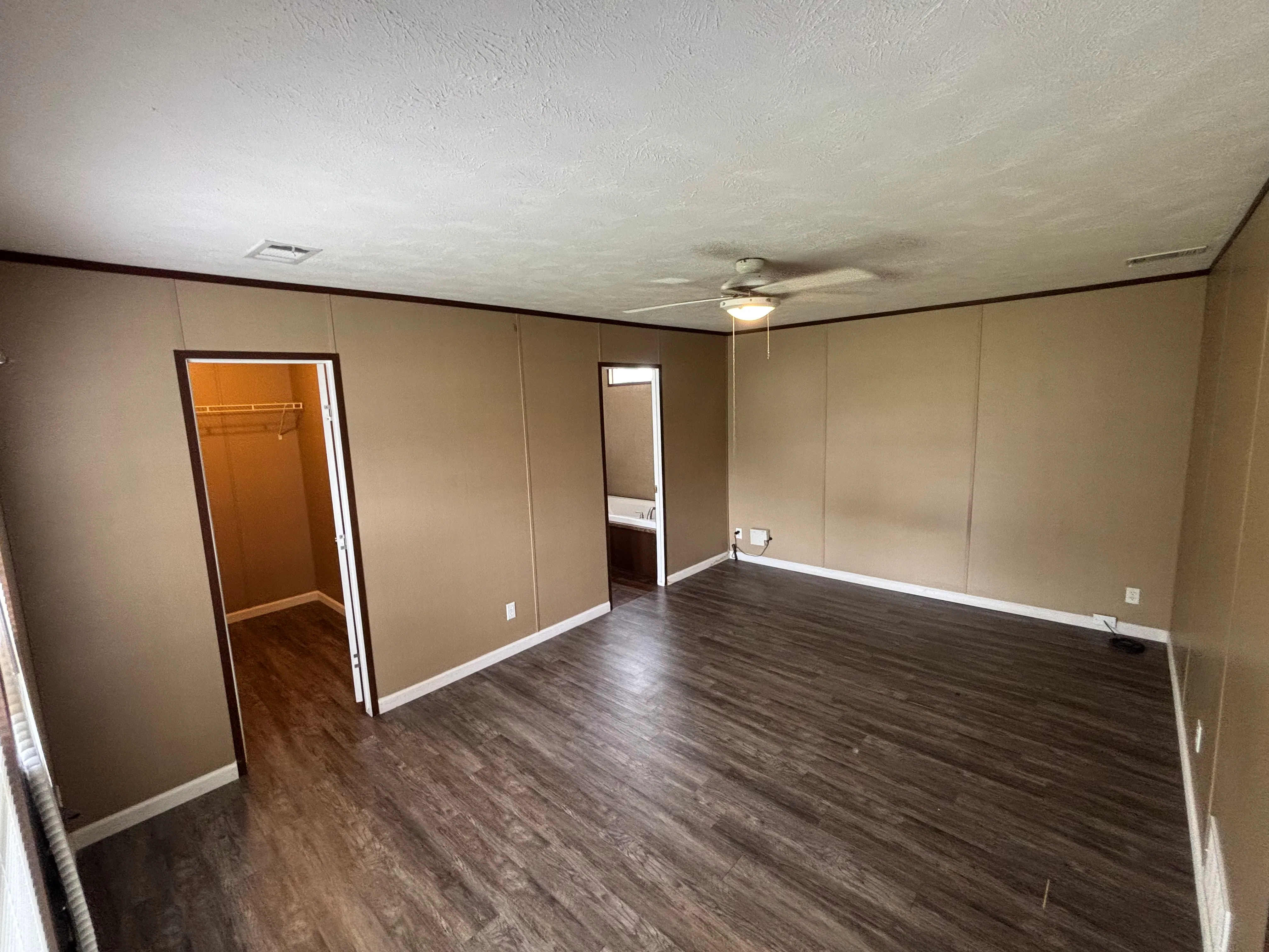 11804 Comfrey Street - double wide - in Fort Worth, TX - photo 6 of 12