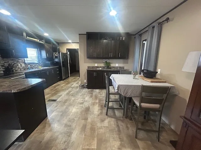 5600 Shoreline Circle S #33 — 1 / 8