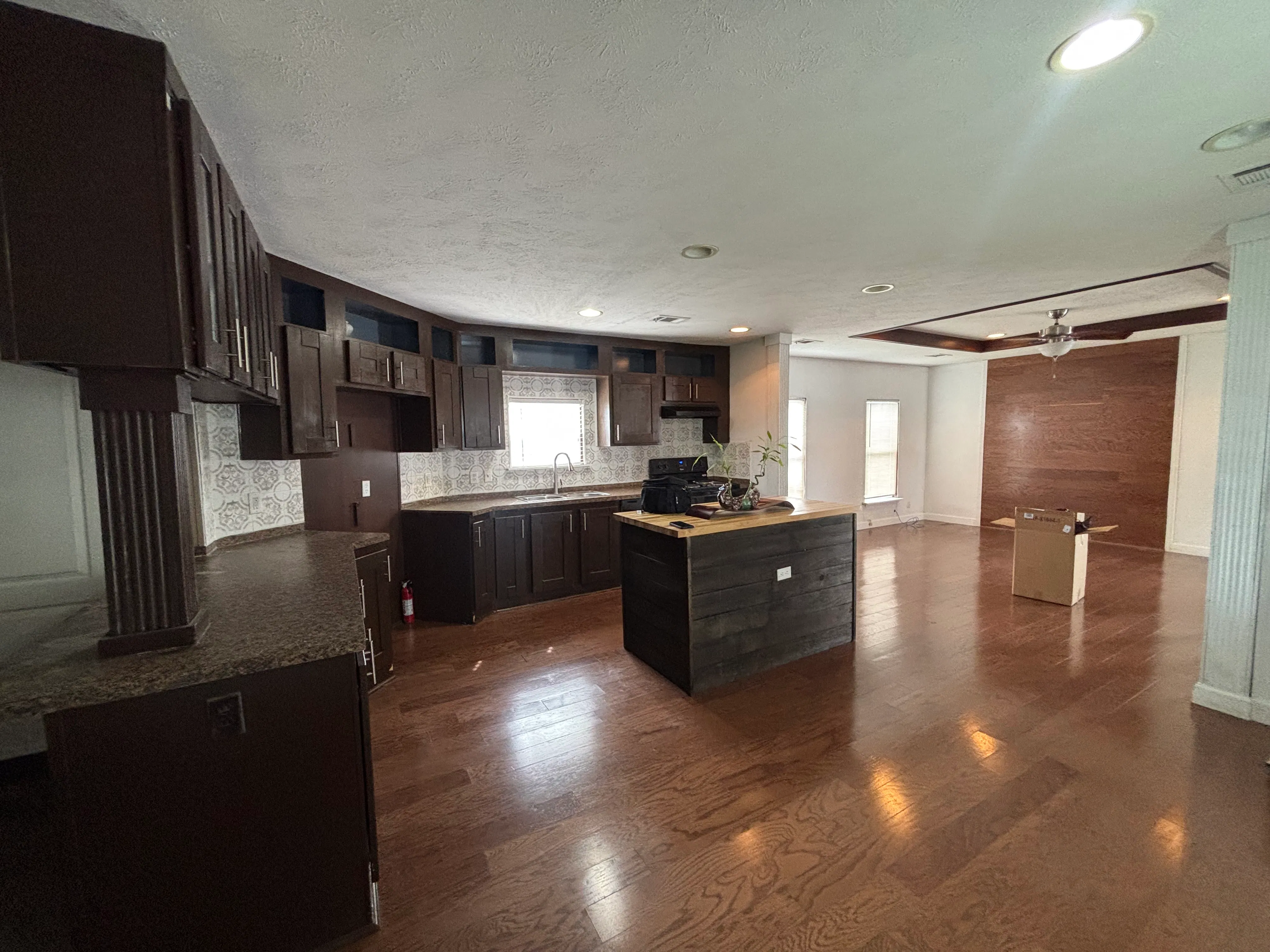 11804 Comfrey Street - double wide - in Fort Worth, TX - photo 5 of 12
